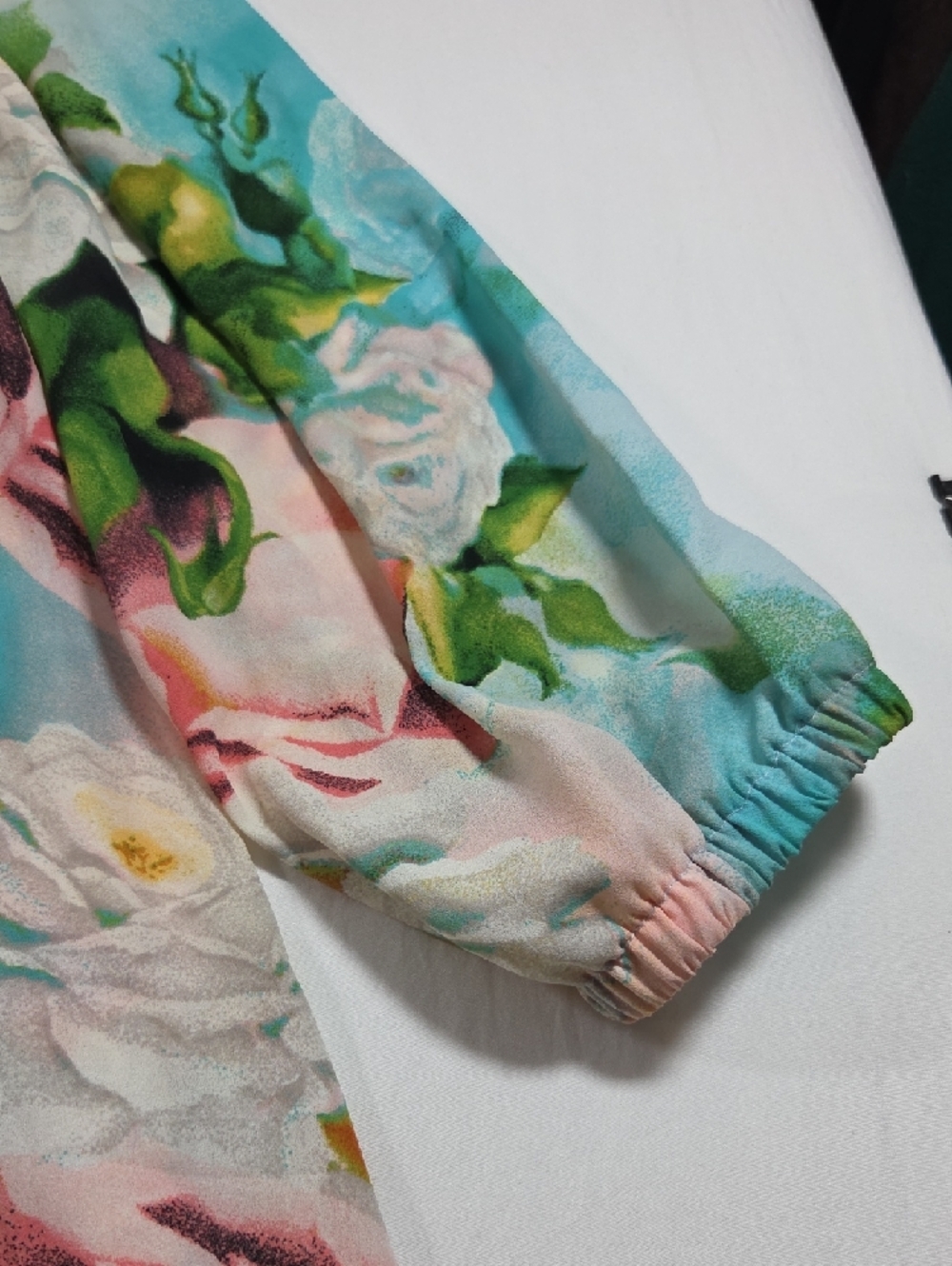 Seven 7 Floral Pleated Button-Up Tunic Top Pastel Multi V Neck Spring Lighweight - Picture 3 of 11